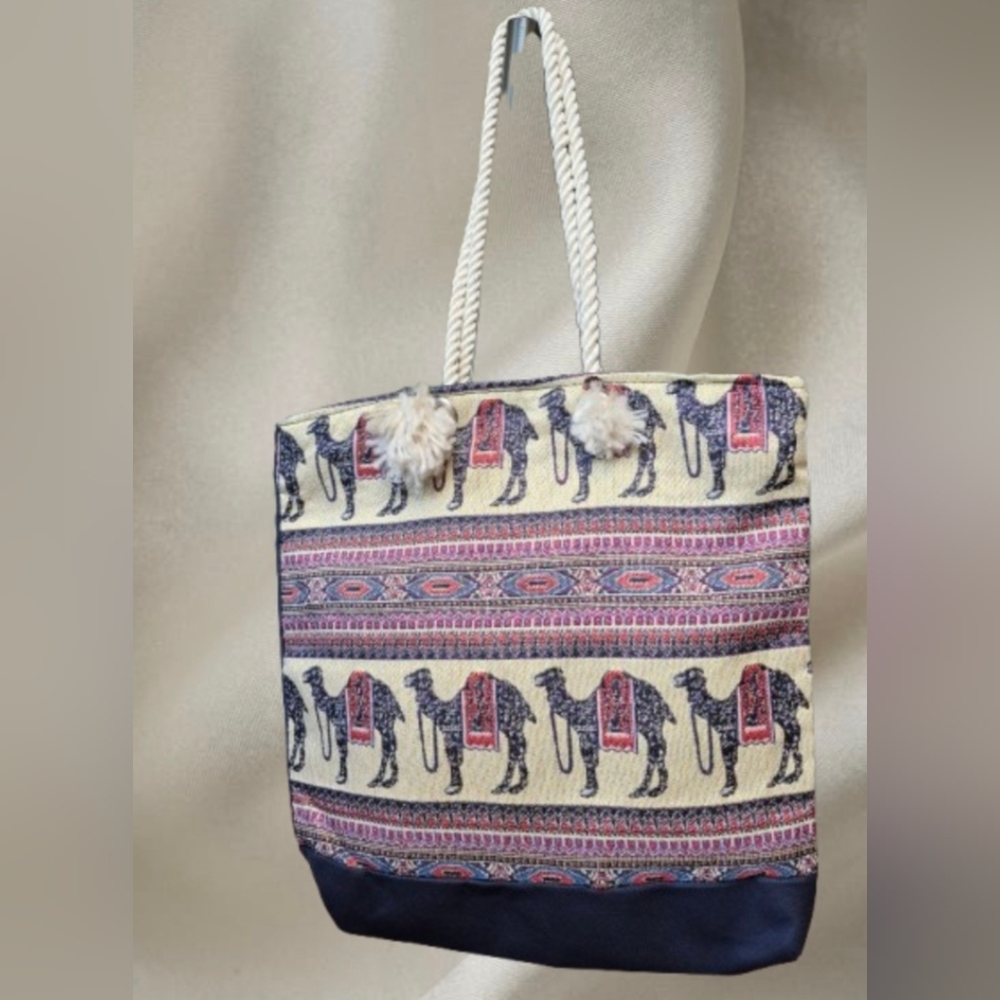 An Egyptian shoulder bag, a made of fabric and wool camel beach bag. 14"×14.5"
